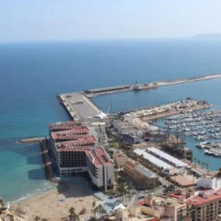 Bright Flat With View To The Castle And The Museum Daire
