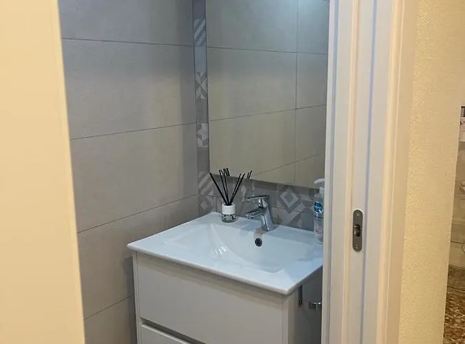 Bright Flat With View To The Castle And The Museum * Alicante
